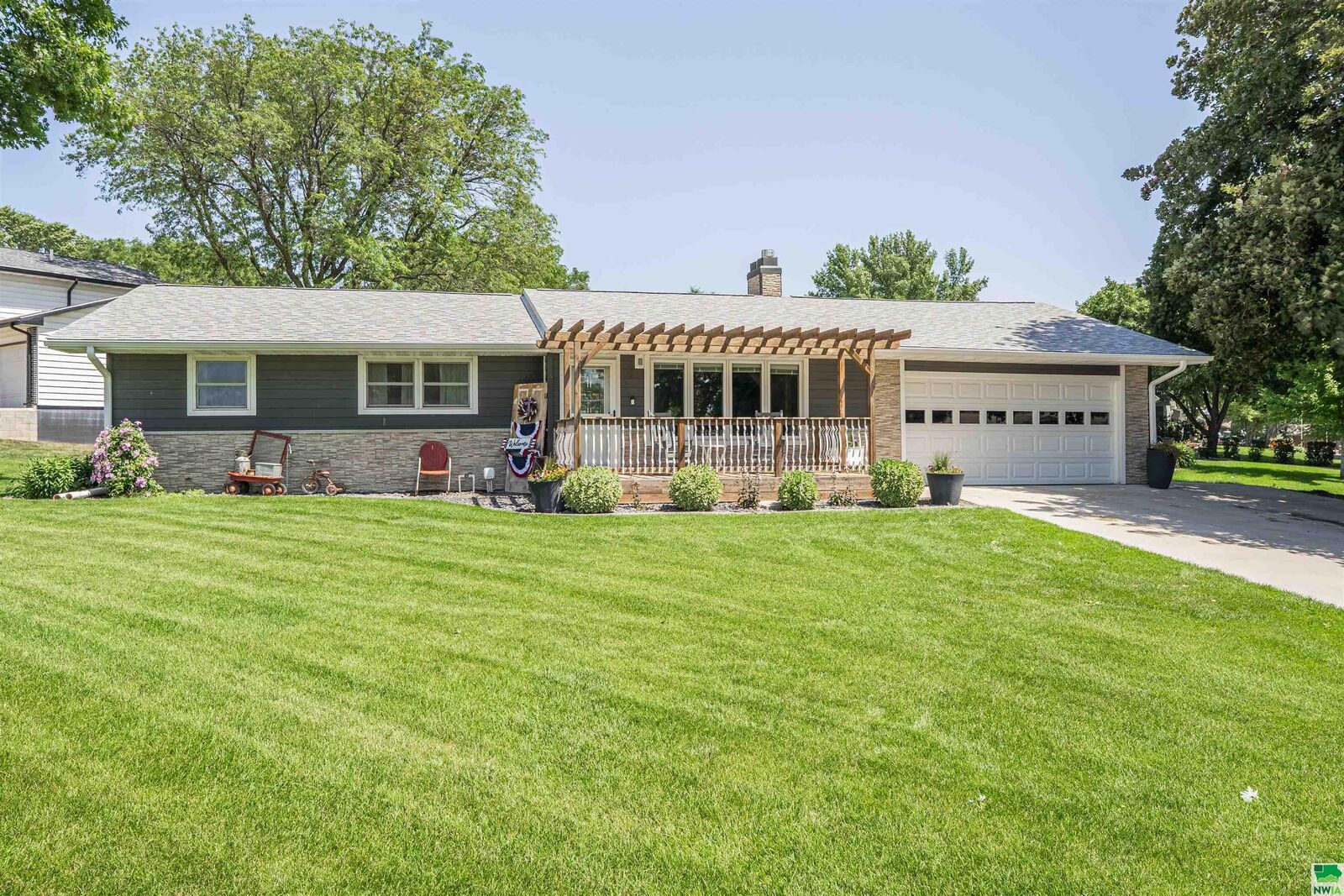 Property Photo: 611 Gemini Rd. IA 51024