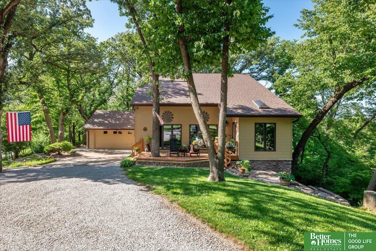 Property Photo: 17633 Pioneer Trail NE 68048