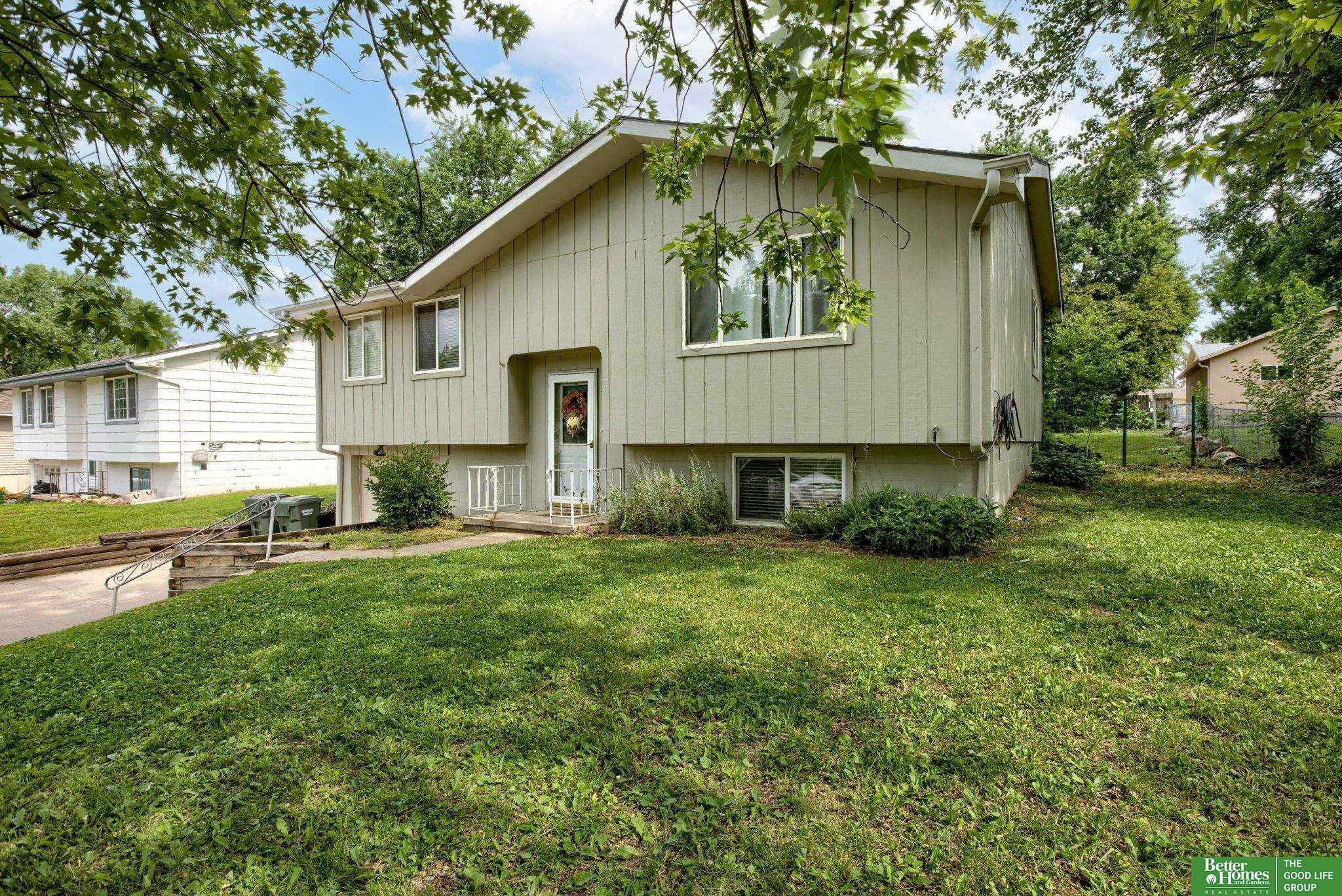 Property Photo: 34 Pine Crest Drive NE 68073