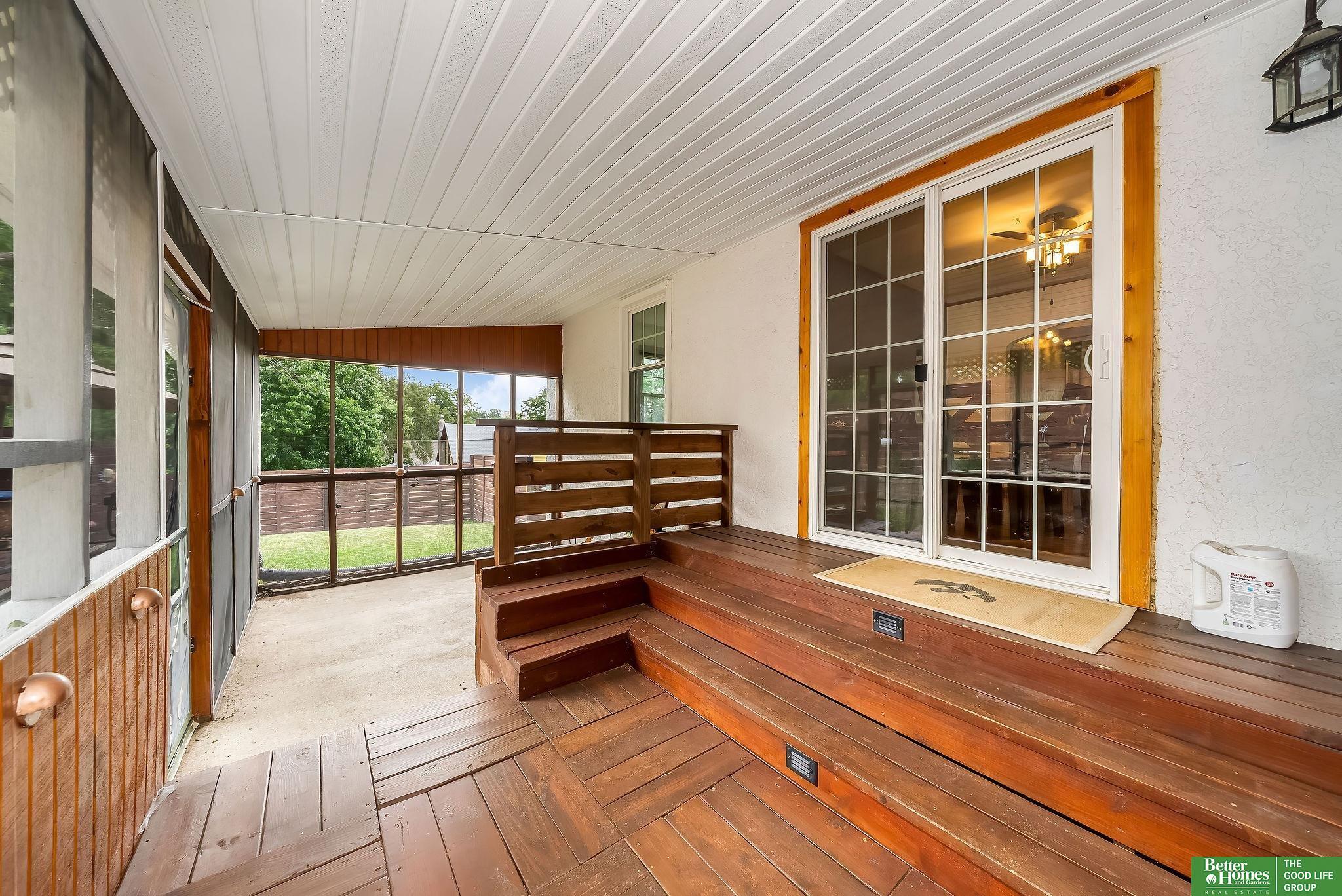 Property Photo: 5102 Poppleton Avenue NE 68106