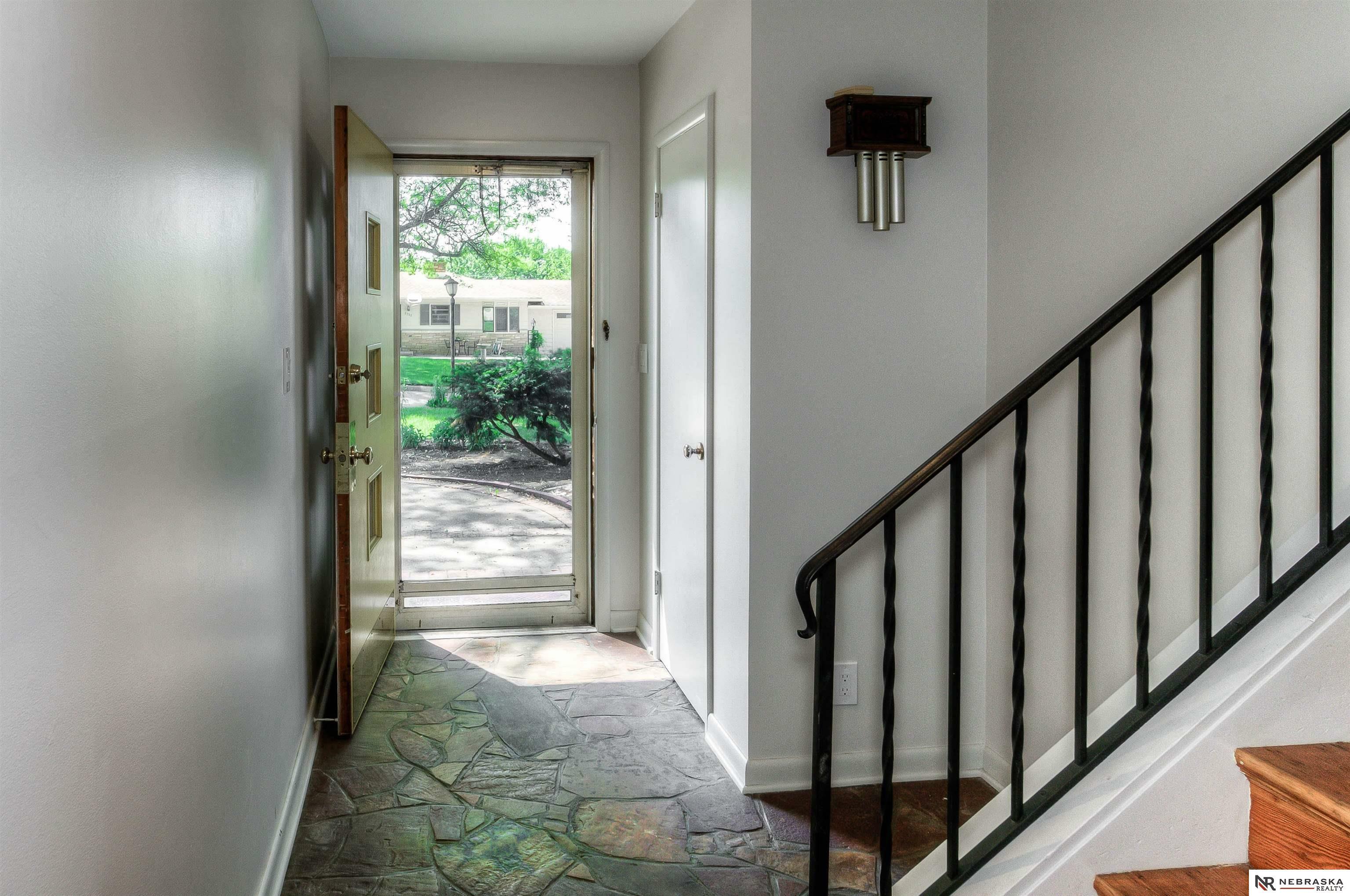 Property Photo:  2725 S 106th Street  NE 68124 