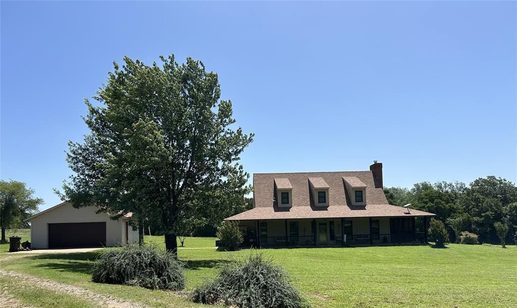 Property Photo: 344393 E 930 Road OK 74834