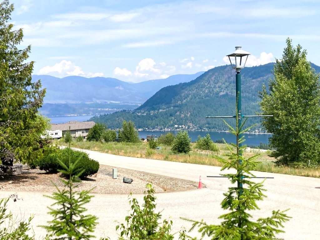 Property Photo: 2555 Highlands Drive BC V0E 1H1