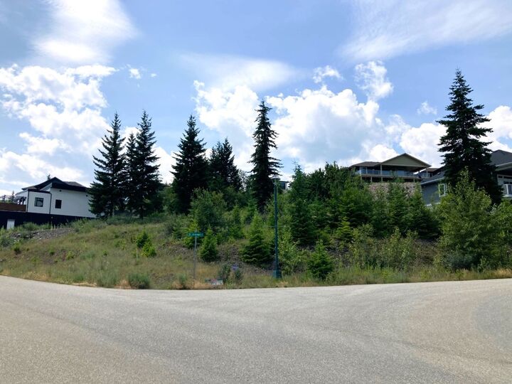 Property Photo:  2555 Highlands Drive  BC V0E 1H1 