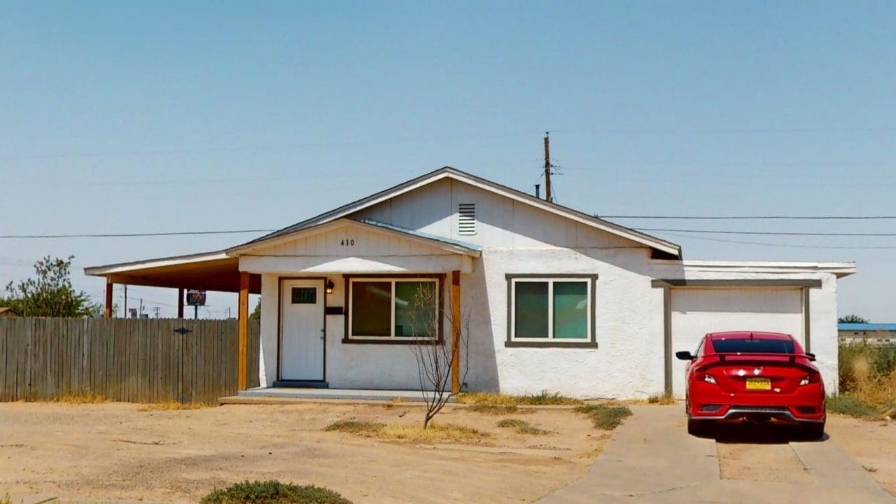 Property Photo: 410 Arapaho Trl NM 88310