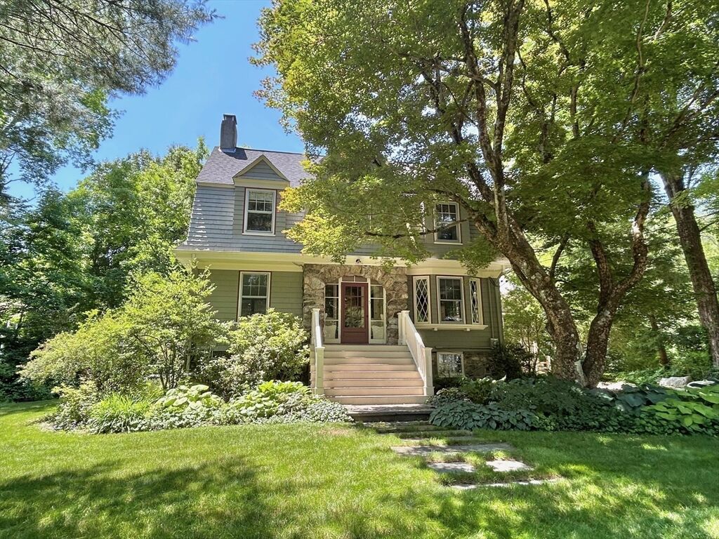 Property Photo: 95 Glendale Rd MA 02067