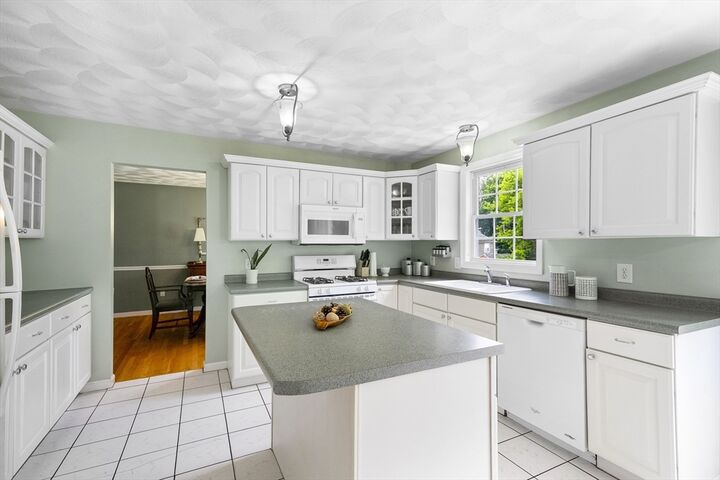 Property Photo:  634 Prospect St  RI 02895 