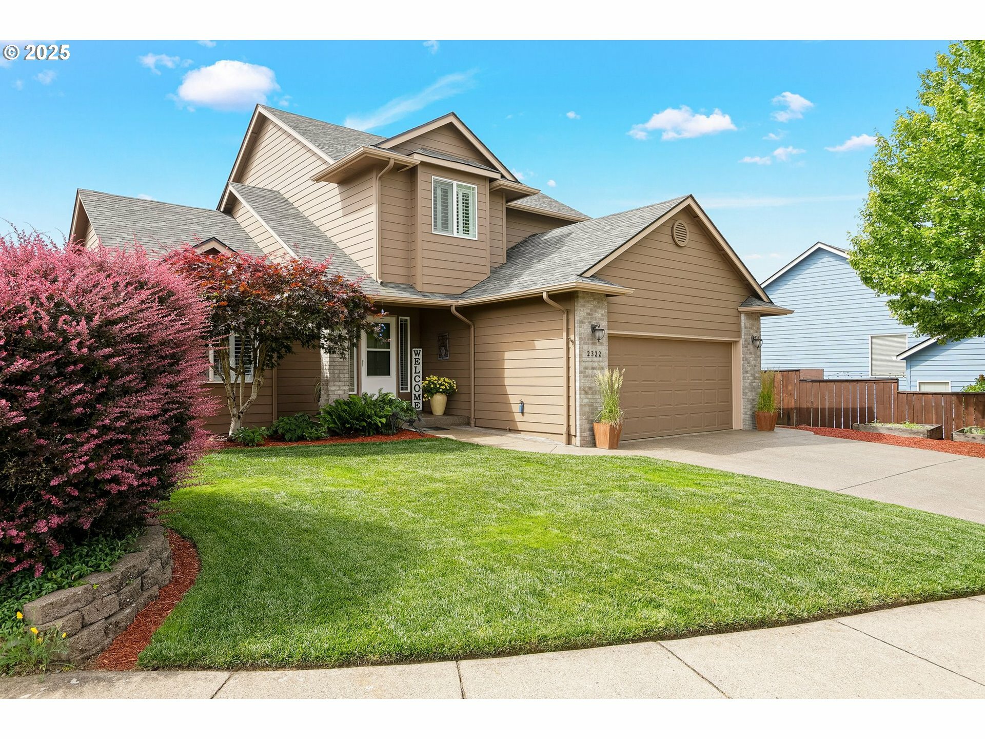 Property Photo: 2322 Blacktail Deer Ct OR 97304