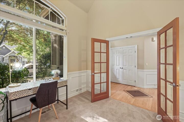 Property Photo: 11526 160th Court NE WA 98052