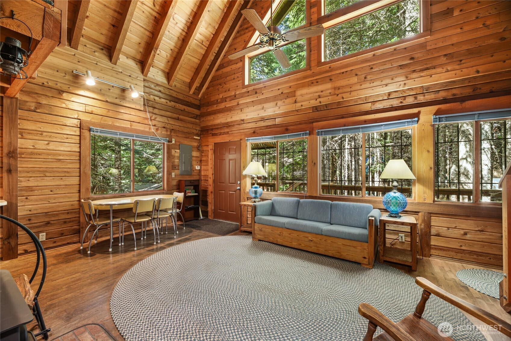 Property Photo: 81 Snow Cabin Place WA 98068