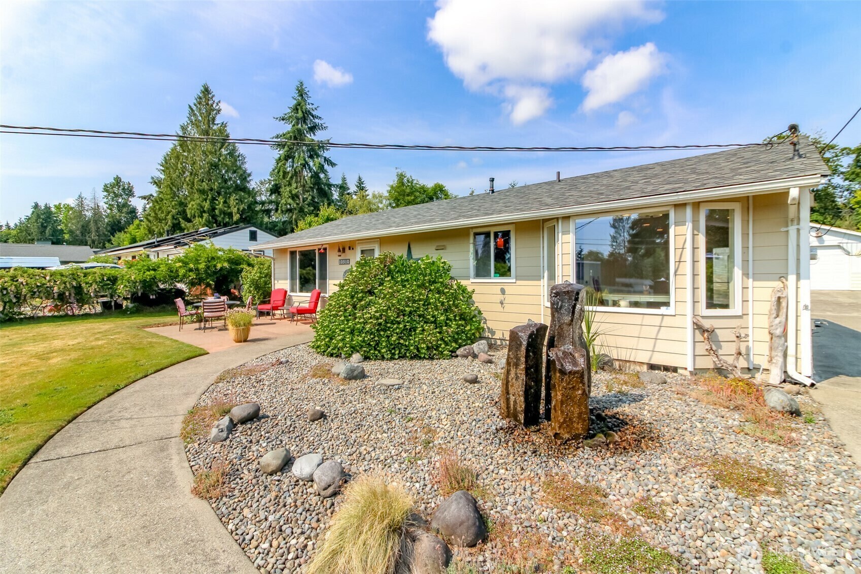 Property Photo: 10510 66th Avenue E WA 98373