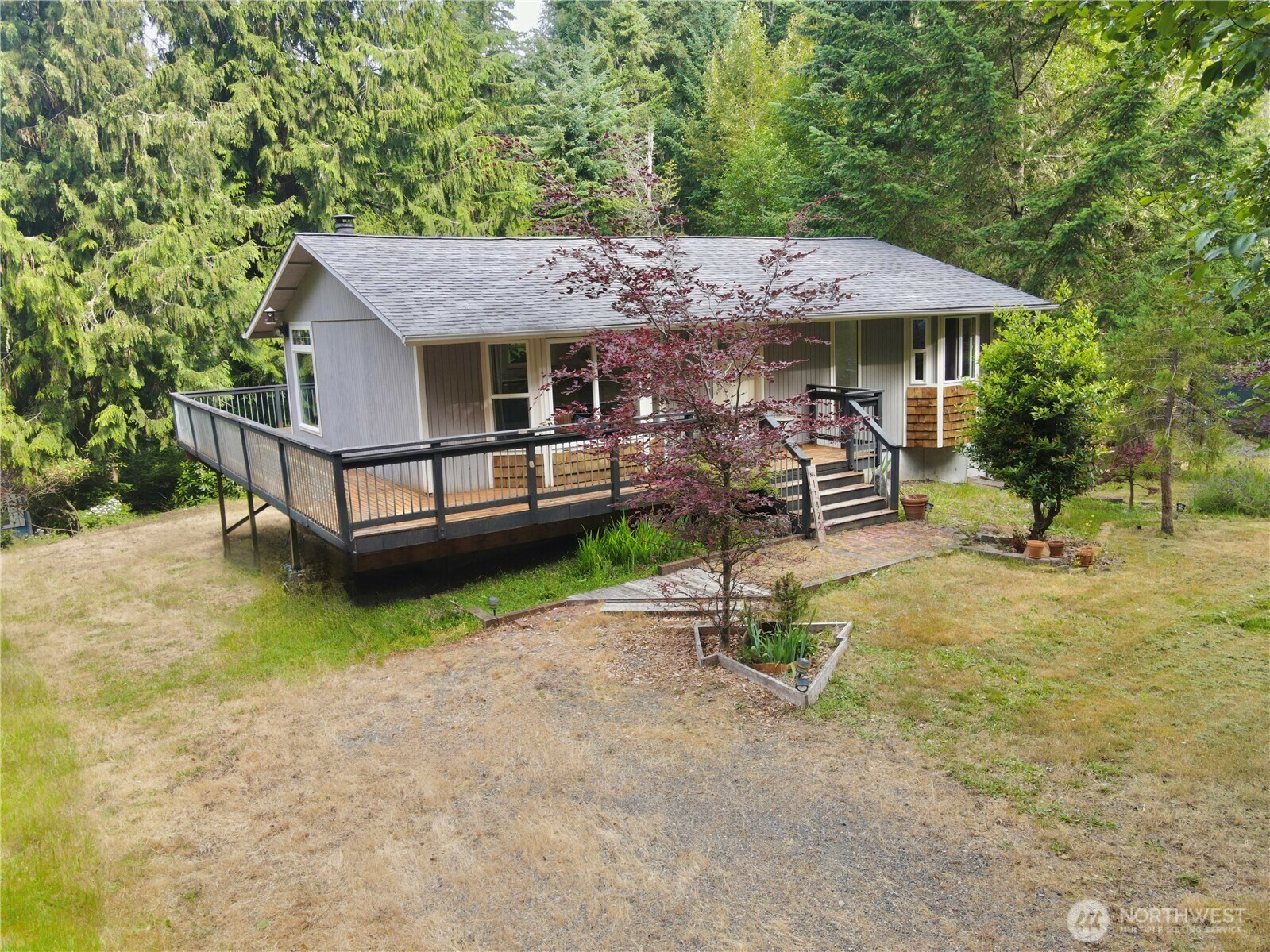 Property Photo: 11422 Leschi Circle WA 98303