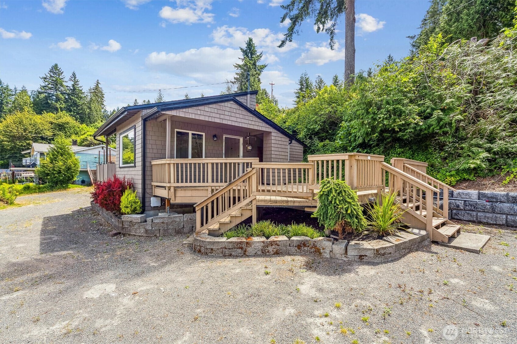 Property Photo: 13540 E State Route 106 WA 98528
