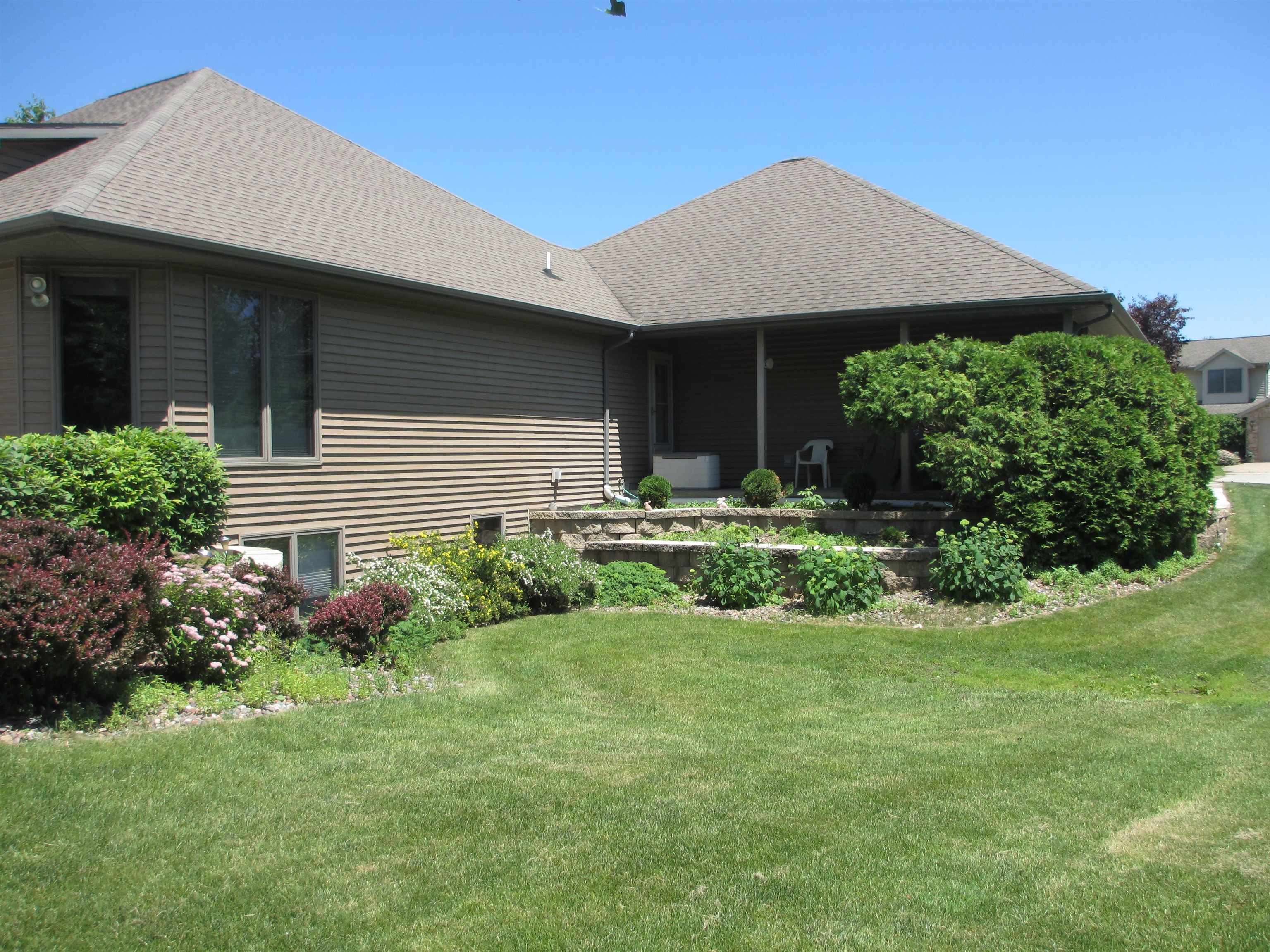Property Photo: N8387 Royce Court WI 54952