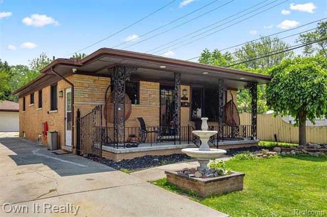 Property Photo: 6426 Highview Street MI 48127