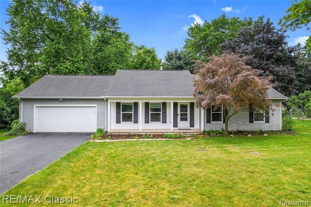 Property Photo: 24723 Glenda Street MI 48375