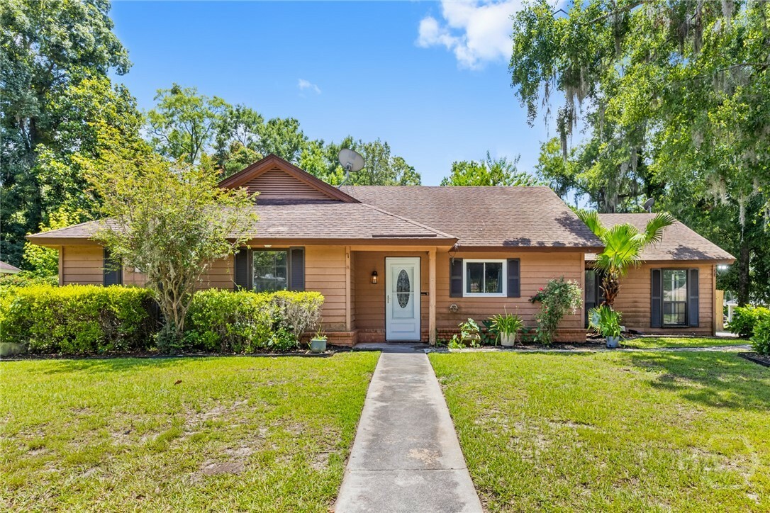 Property Photo:  2 Brandle Cove  GA 31405 
