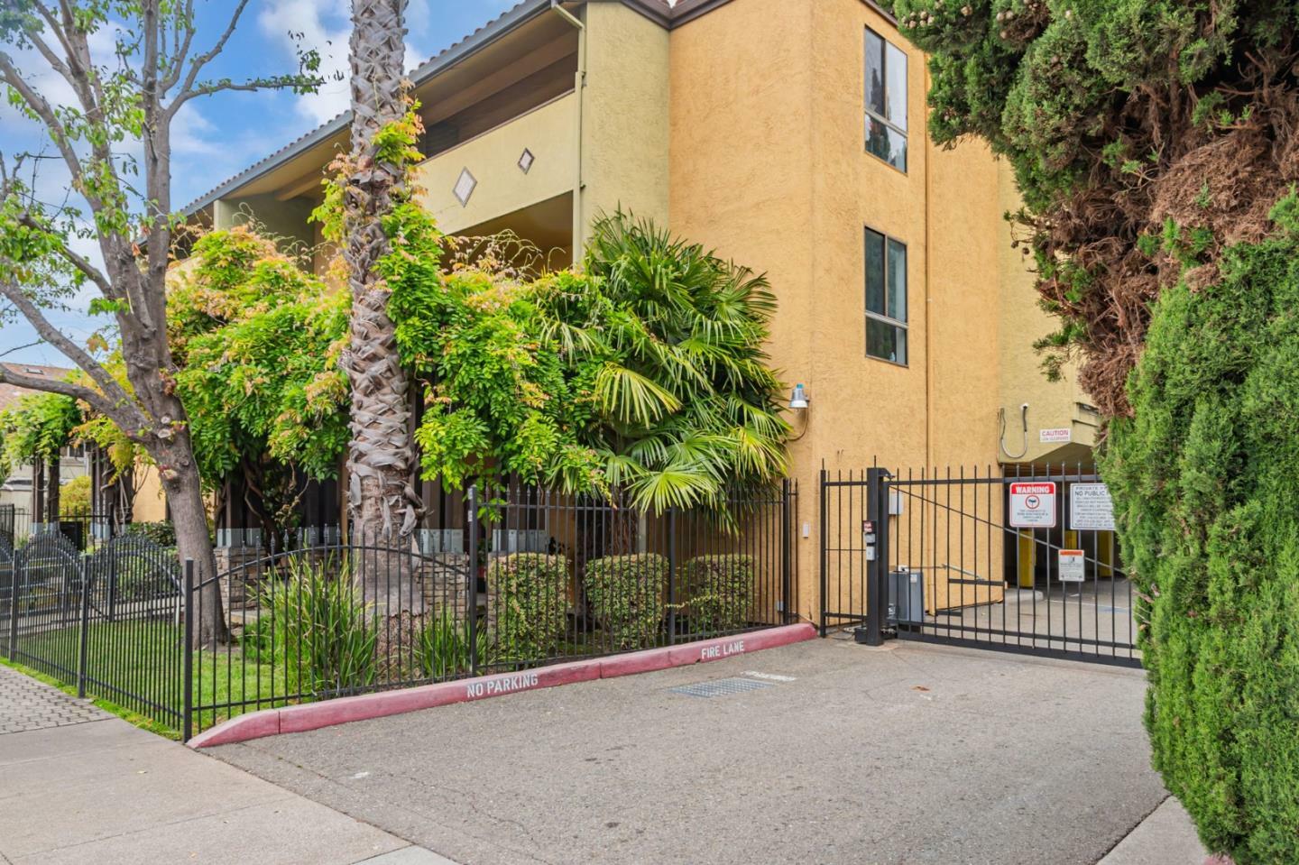 Property Photo:  16006 East 14th Street 106  CA 94578 