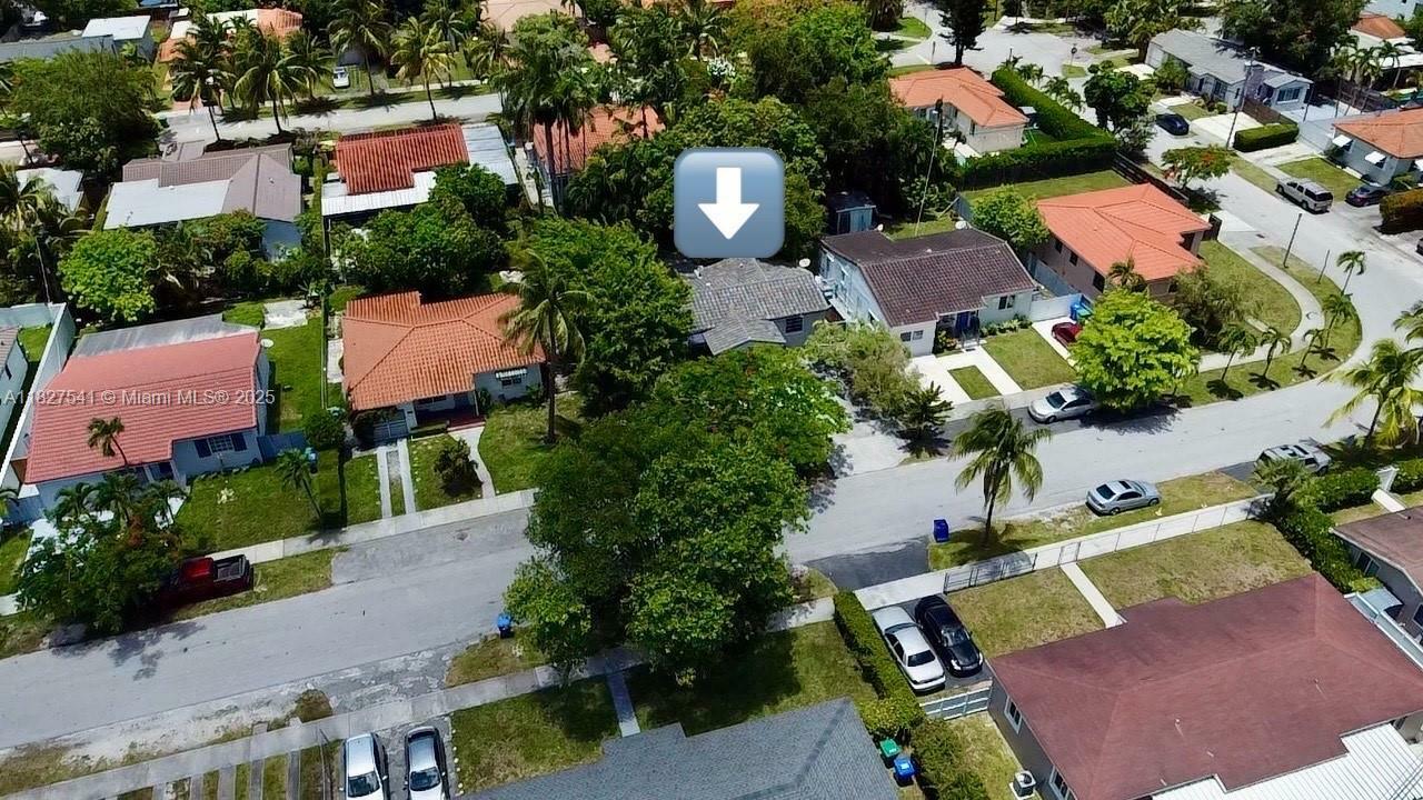 Property Photo: 2125 SW 26th St FL 33133