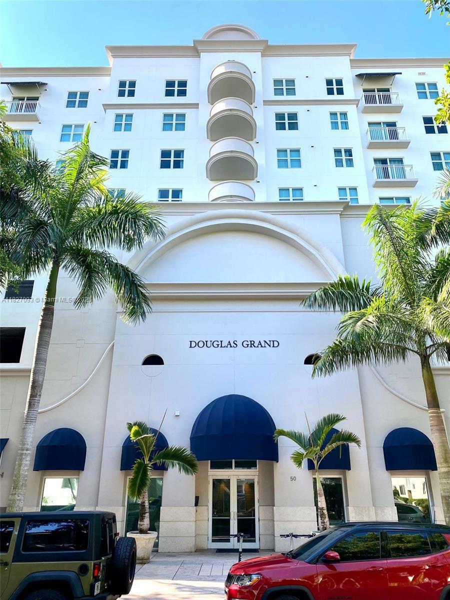 Property Photo: 50 Menores Ave 711 FL 33134