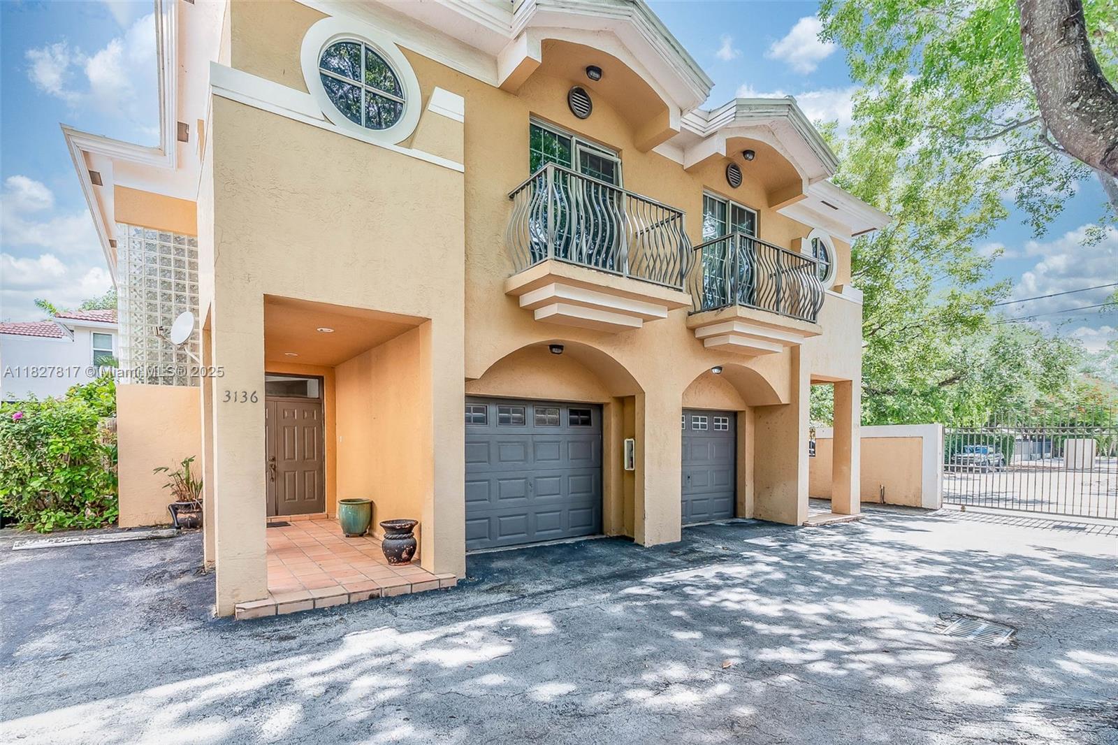 Property Photo: 3136 Virginia St FL 33133