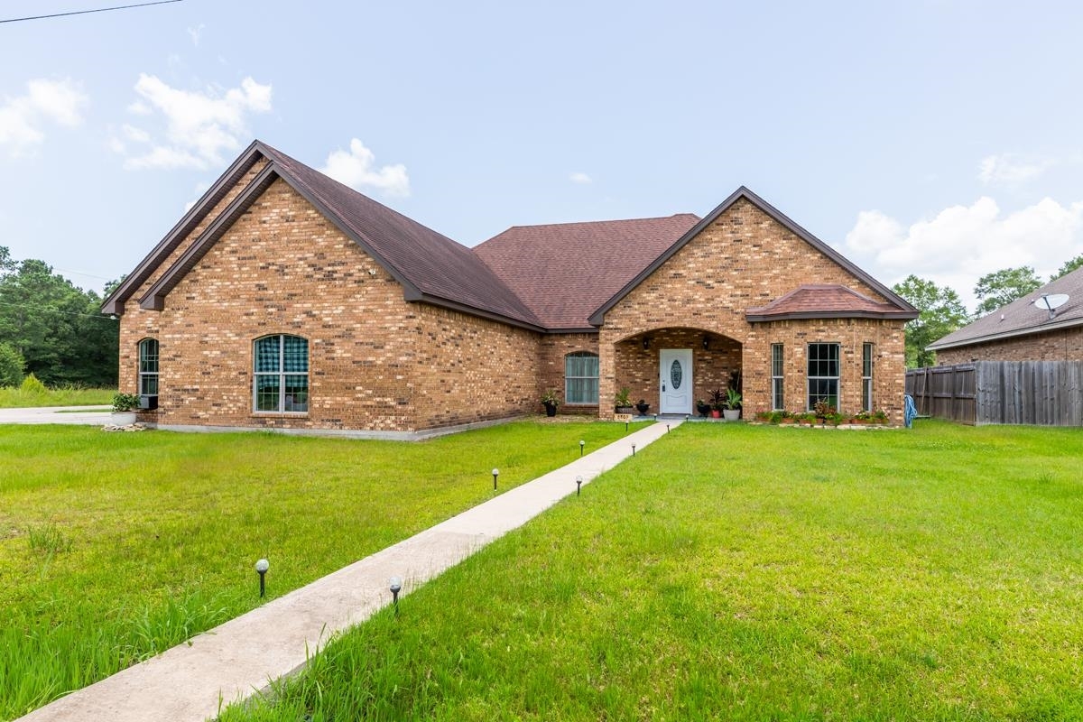 Property Photo:  6805 Aquarius  TX 77662 