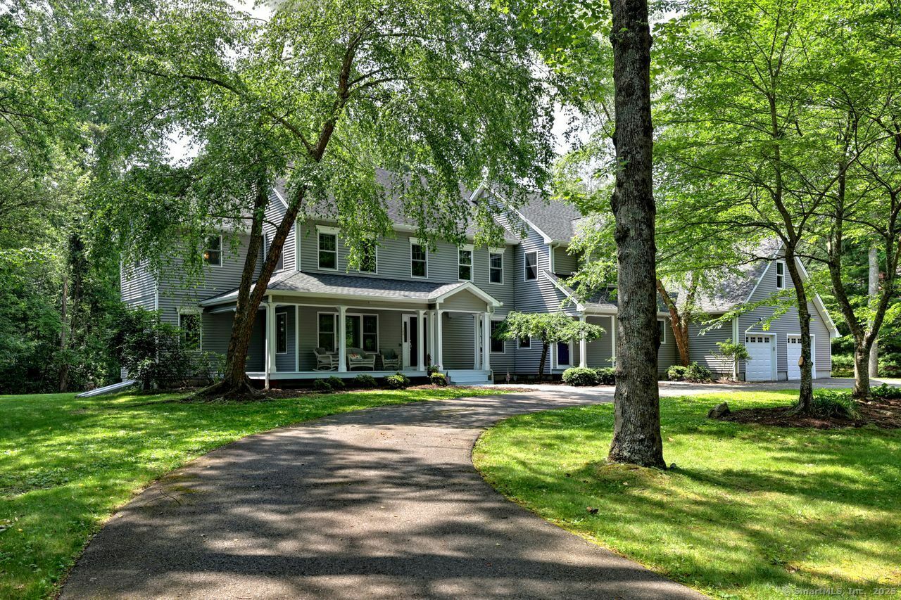 Property Photo: 105 Brinsmayd Avenue CT 06614