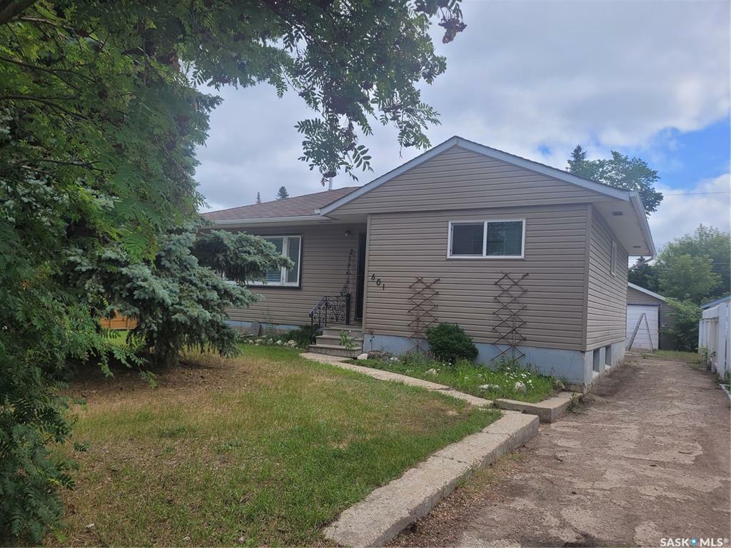 601 Preston Avenue S  Saskatoon SK S7H 2V1 photo