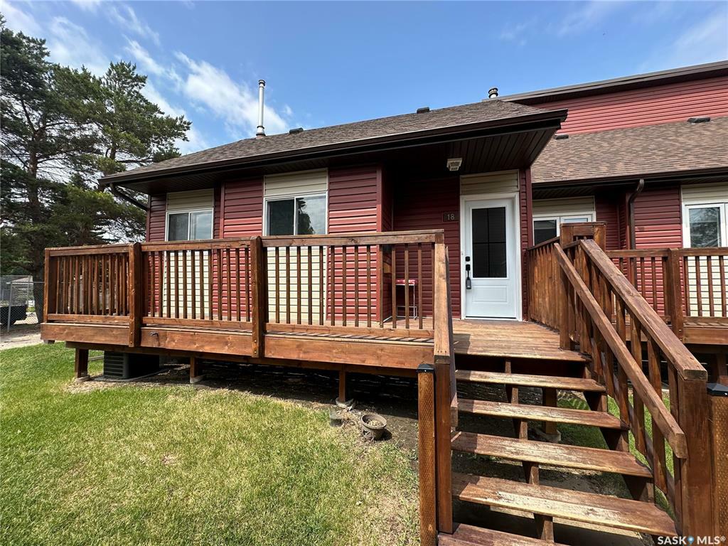 Property Photo: 331 Pendygrasse Road 18 SK S7M 4R3