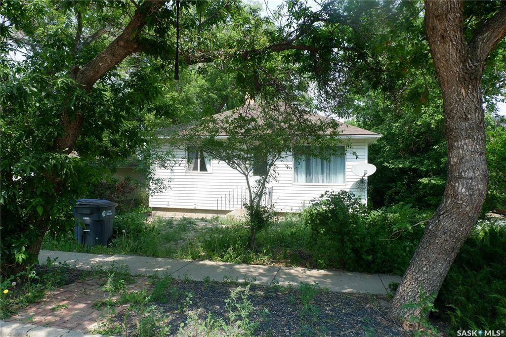 Property Photo: 318 4th Avenue W SK S0H 0B0