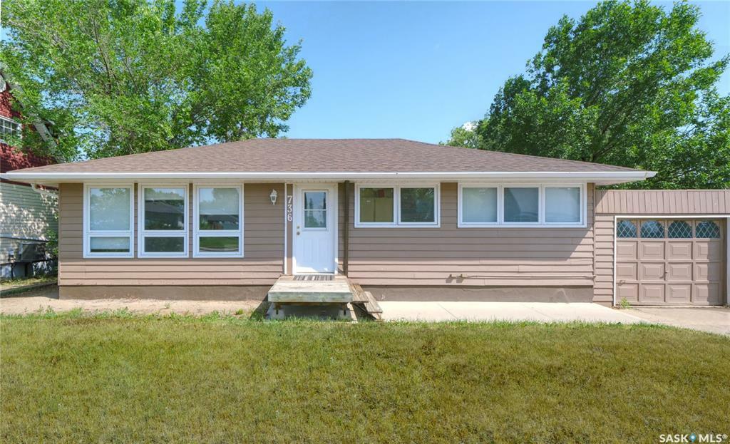736 Saskatchewan Street W  Moose Jaw SK S6H 2T7 photo