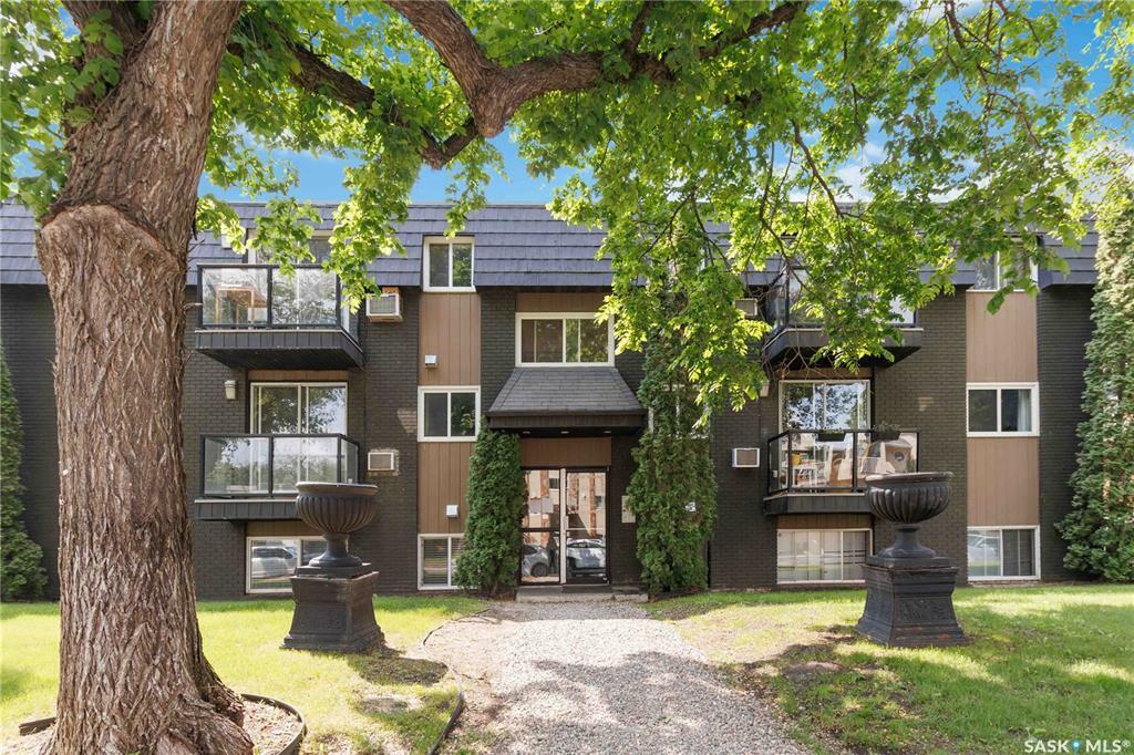 920 9th Street E 201  Saskatoon SK S7H 0N1 photo