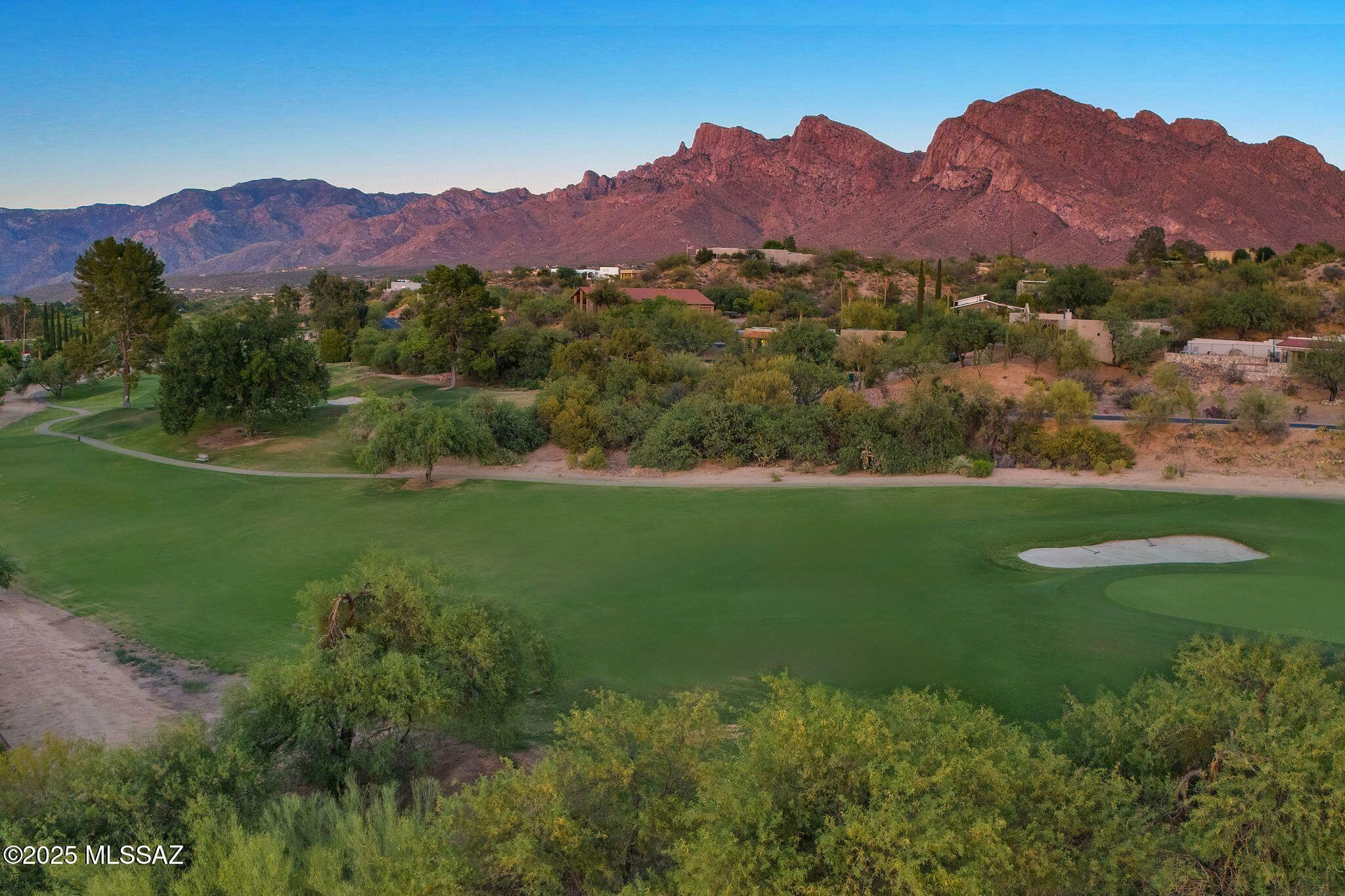 Property Photo: 915 W Landoran Lane AZ 85737