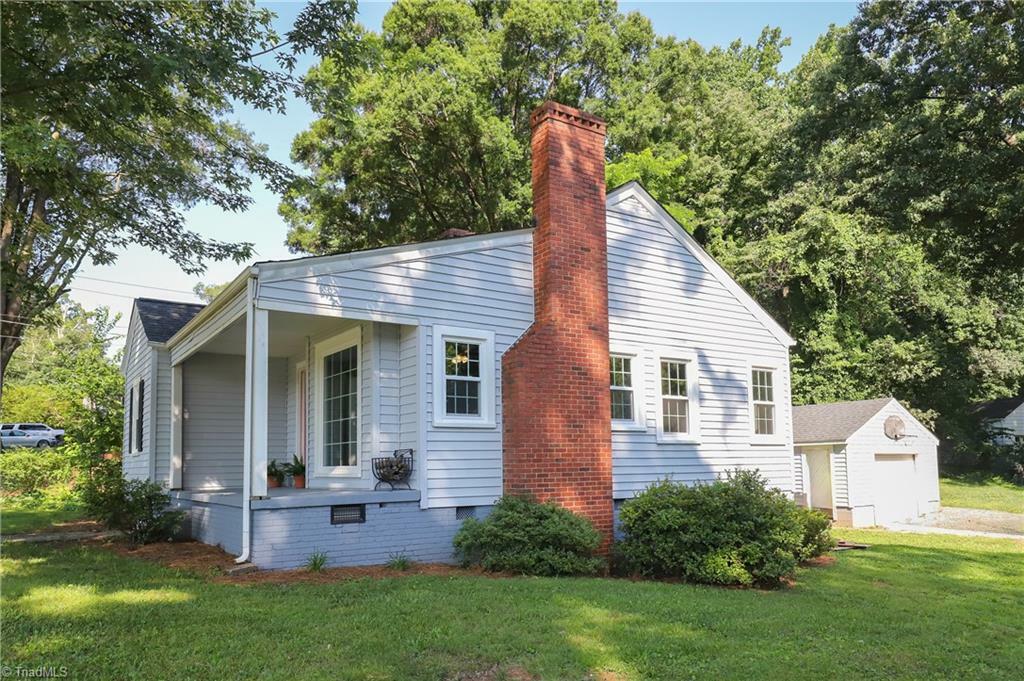 Property Photo:  2904 Spring Garden Street  NC 27403 