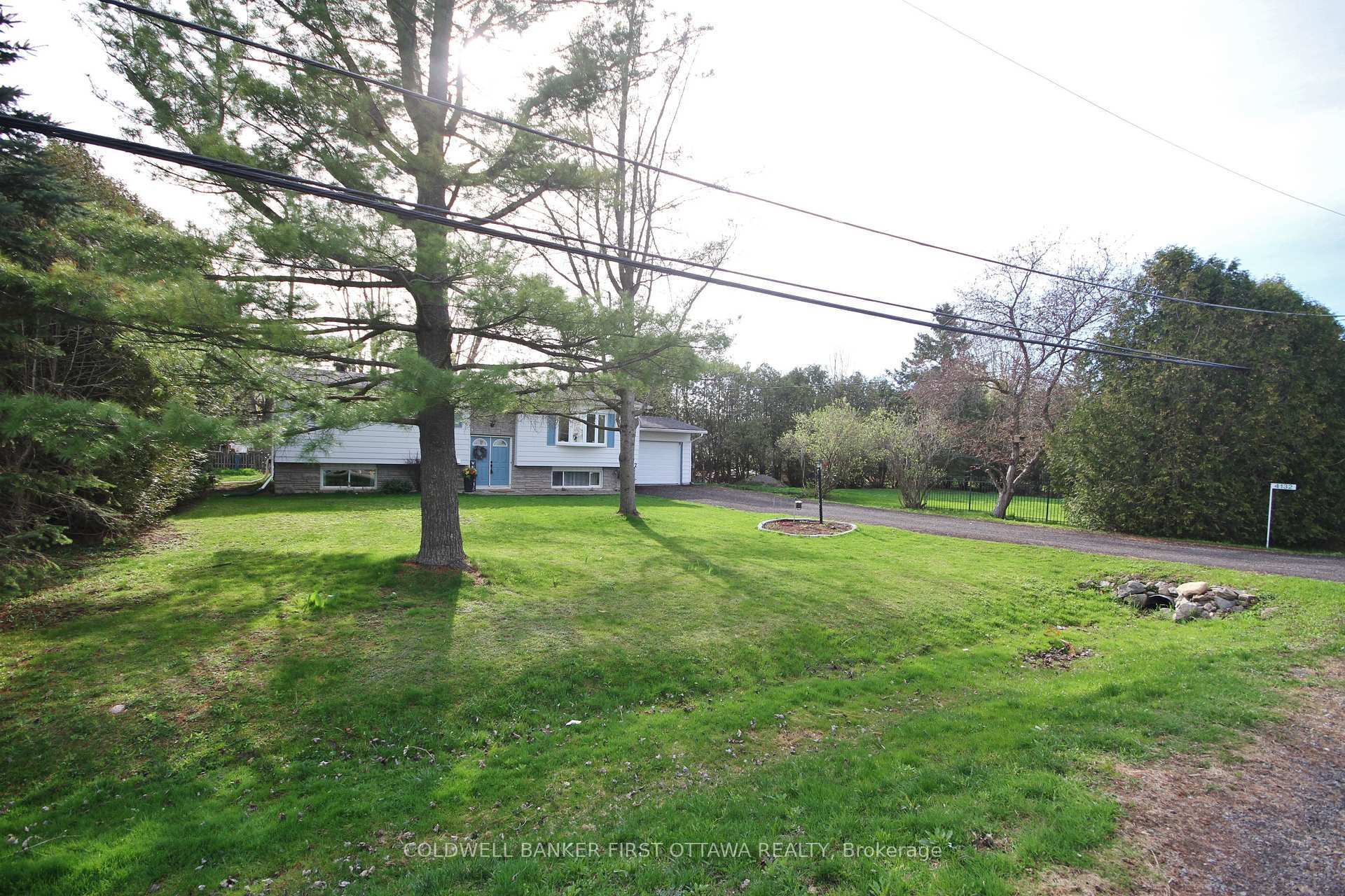 Property Photo: 4132 Broadway Street ON K0A 3J0