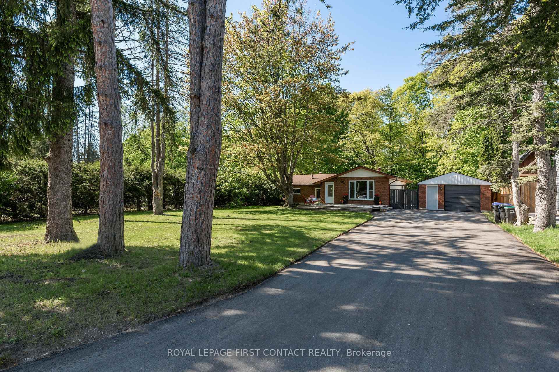 Property Photo: 11 Broad Street ON L9M 1E9