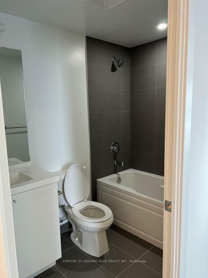 Photo de la propriété: 2545 Simcoe Street N 726 ON L1L 0W3