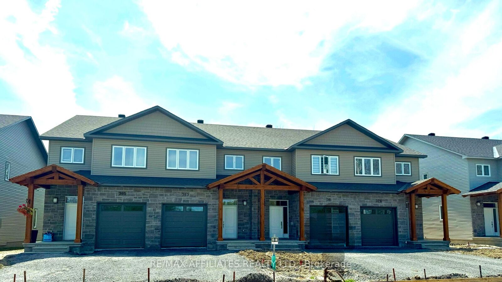 Property Photo: 361 Voyageur Place ON K0A 1W0
