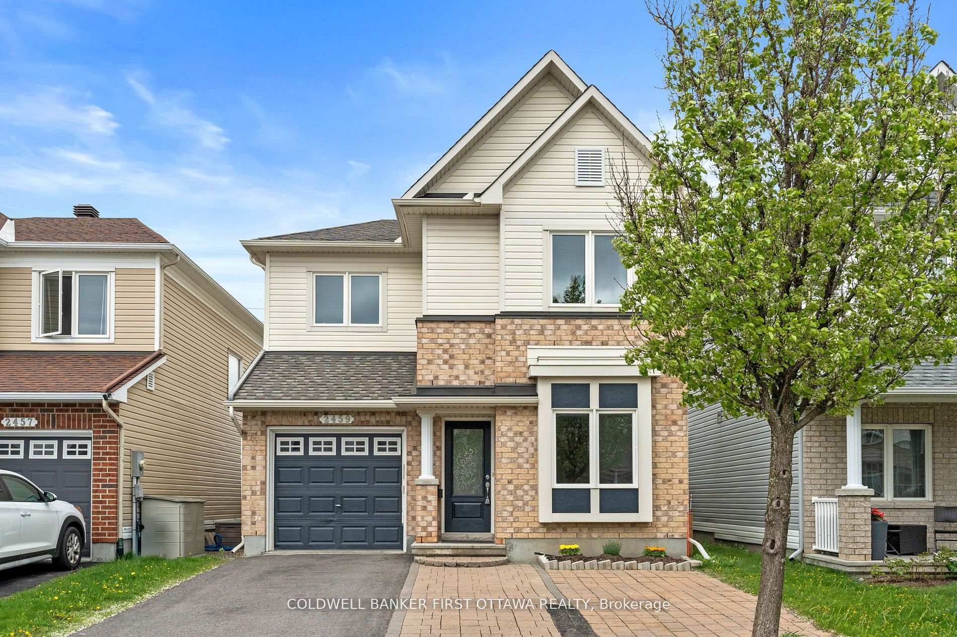 Property Photo: 2459 Esprit Drive ON K4A 0S3