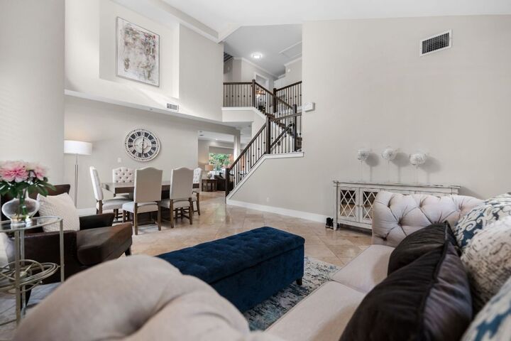10919 Sierra Oaks  Austin TX 78759 photo