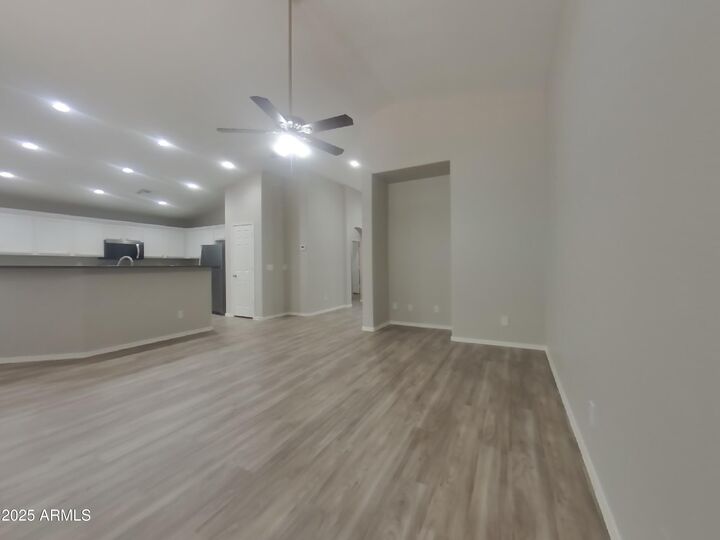 Property Photo: 13404 W Lisbon Lane AZ 85379
