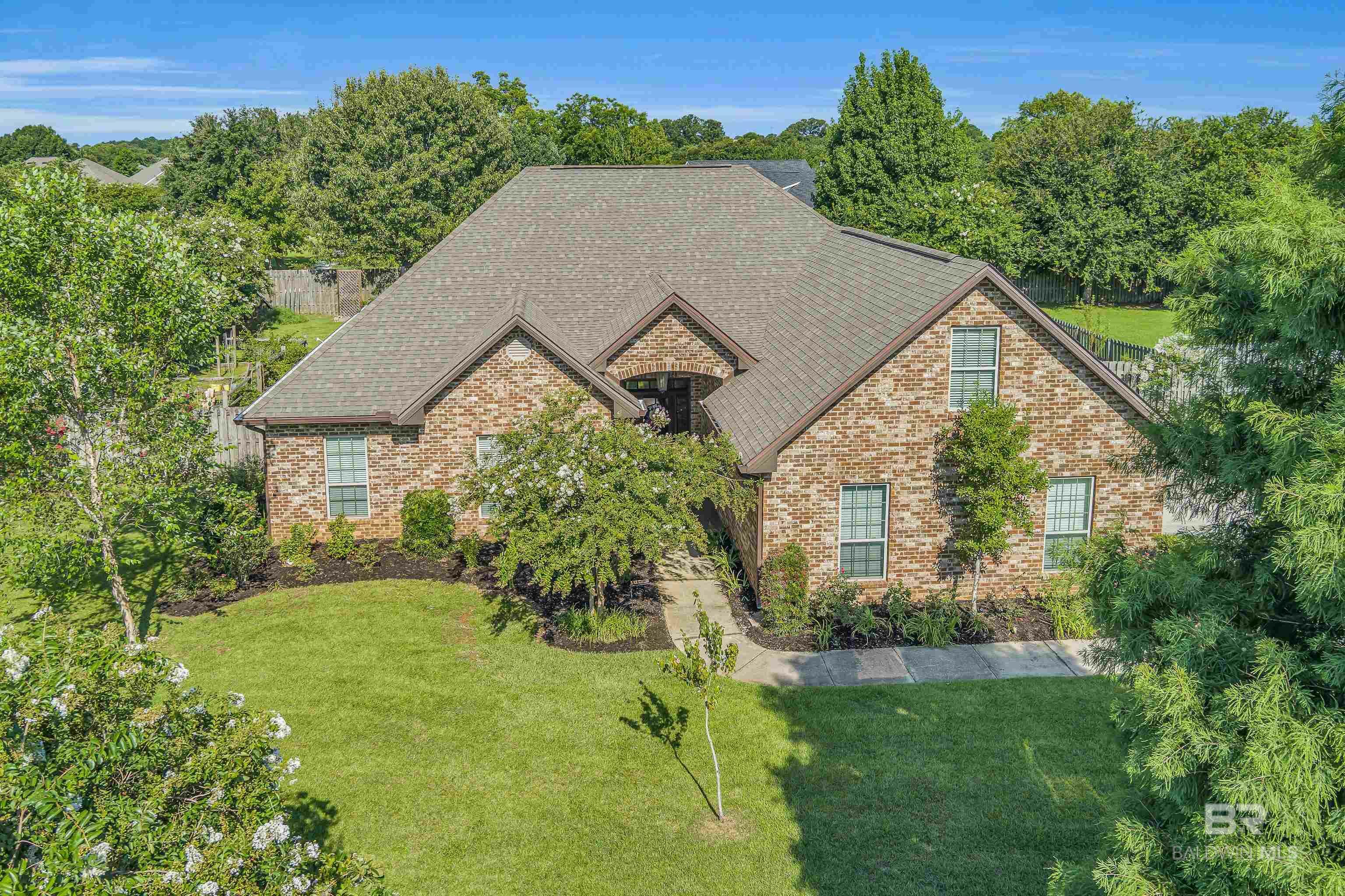 Property Photo: 803 Summer Lake Street AL 36532