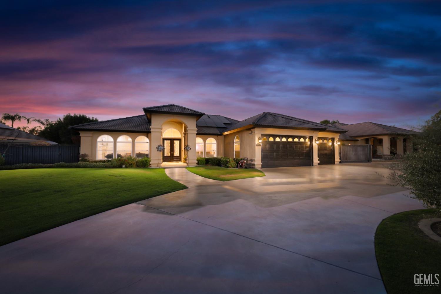 15520 Arabella Avenue  Bakersfield CA 93314 photo