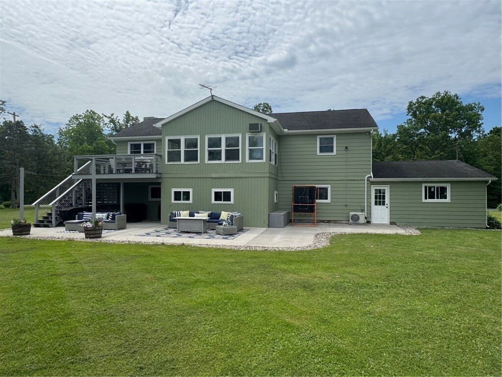 Property Photo:  955 Yale Farm Road  NY 14541 