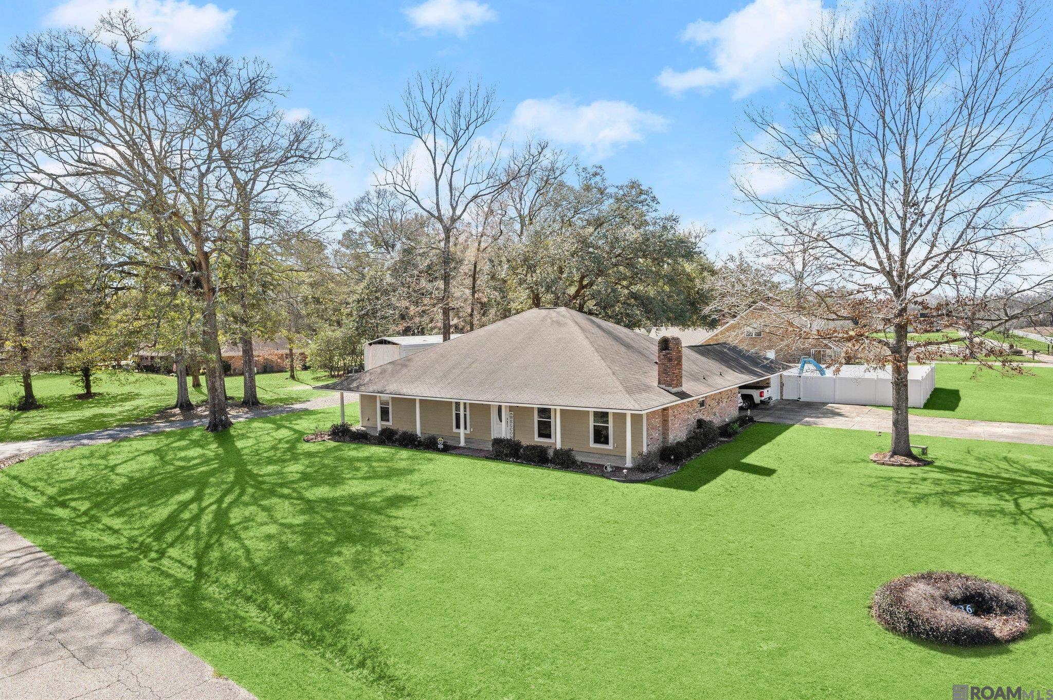 9536 Shadows End Ave  Baton Rouge LA 70818 photo