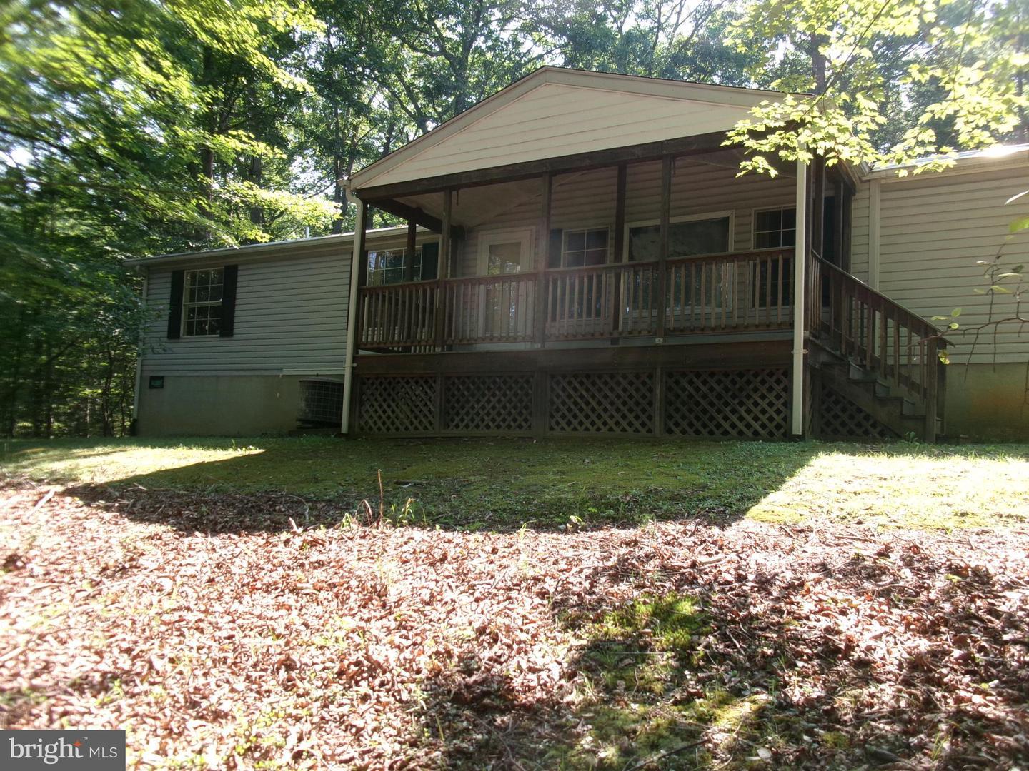 Property Photo: 125 Whispering Knolls Drive VA 22603