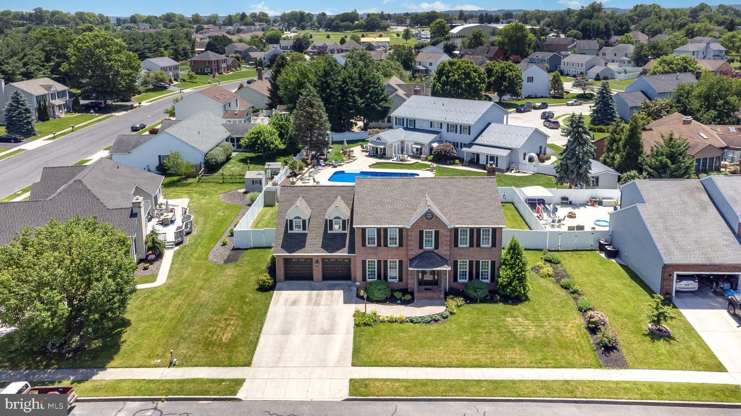 Property Photo: 421 Dart Drive PA 17331
