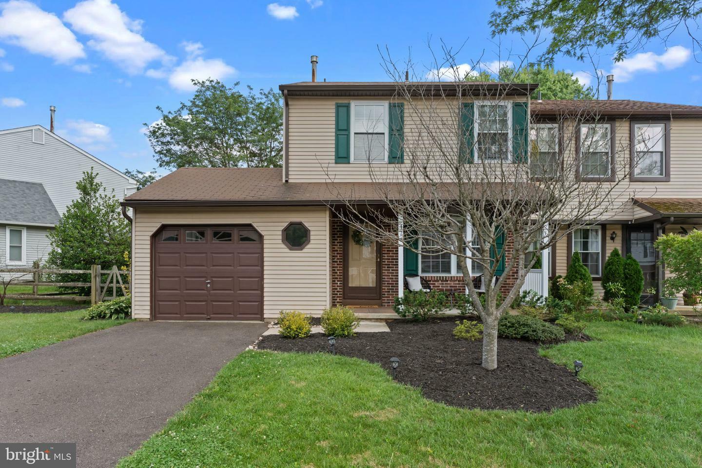 Property Photo: 47 Wynmere Drive PA 19044