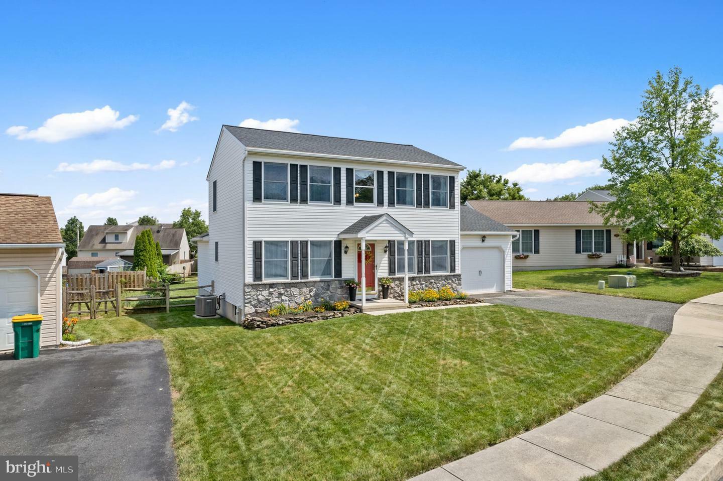 1015 Jodie Court  Pennsburg PA 18073 photo