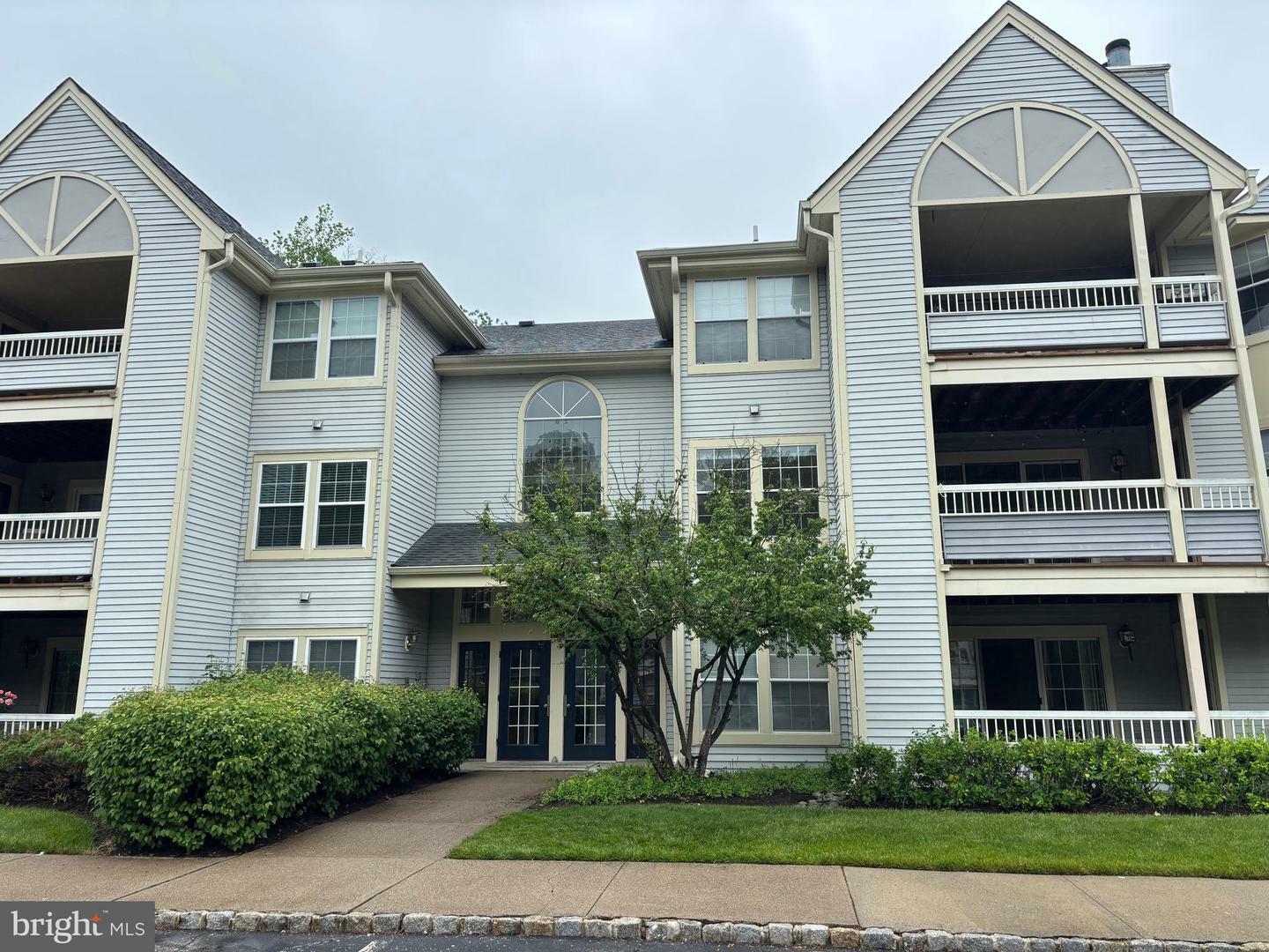 112 Biscayne Court 8  Princeton NJ 08540 photo